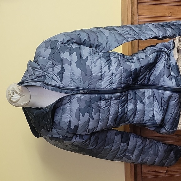 Columbia men small coat